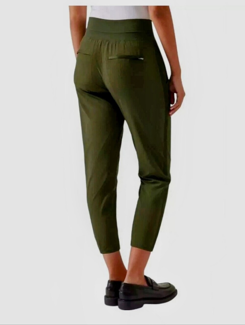 NWOT Athleta Nolita Slim Tapered Crop Pant Aspen Olive Green Size 10 T Pockets